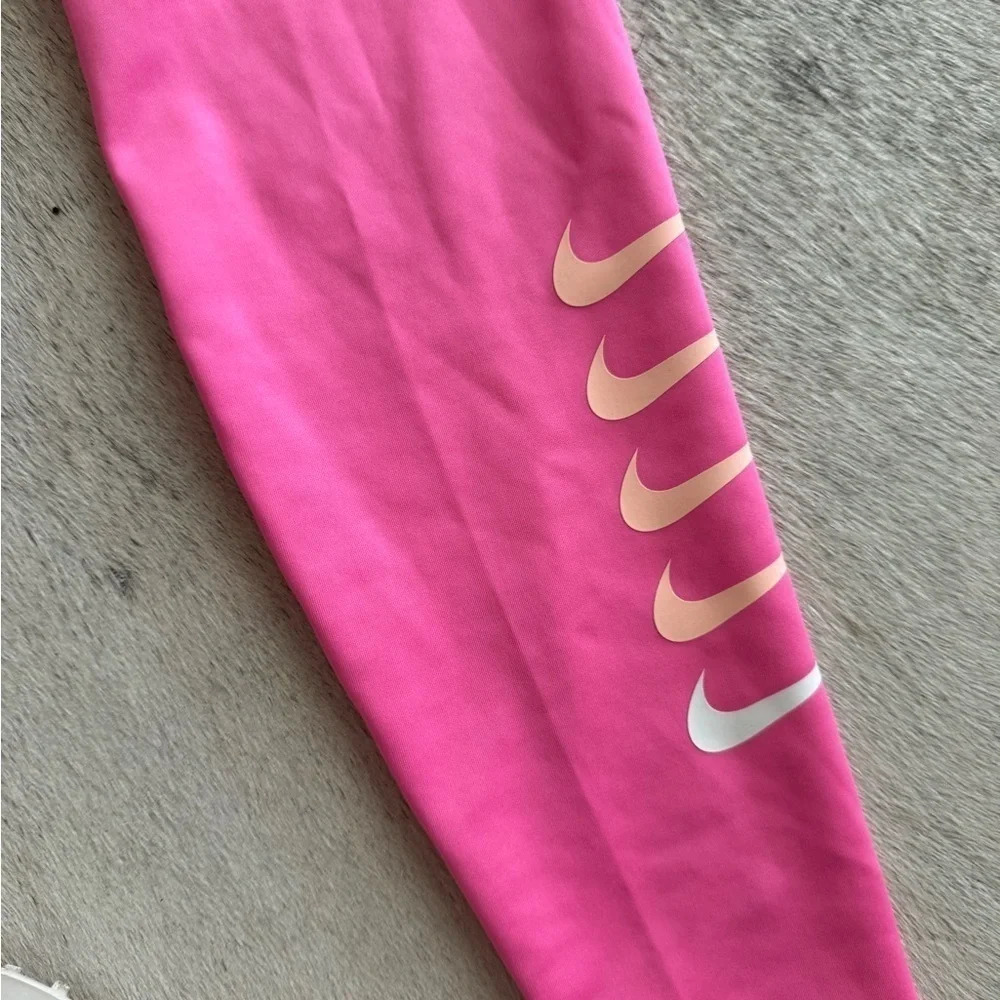 Nike Tights - Picture 3 of 3